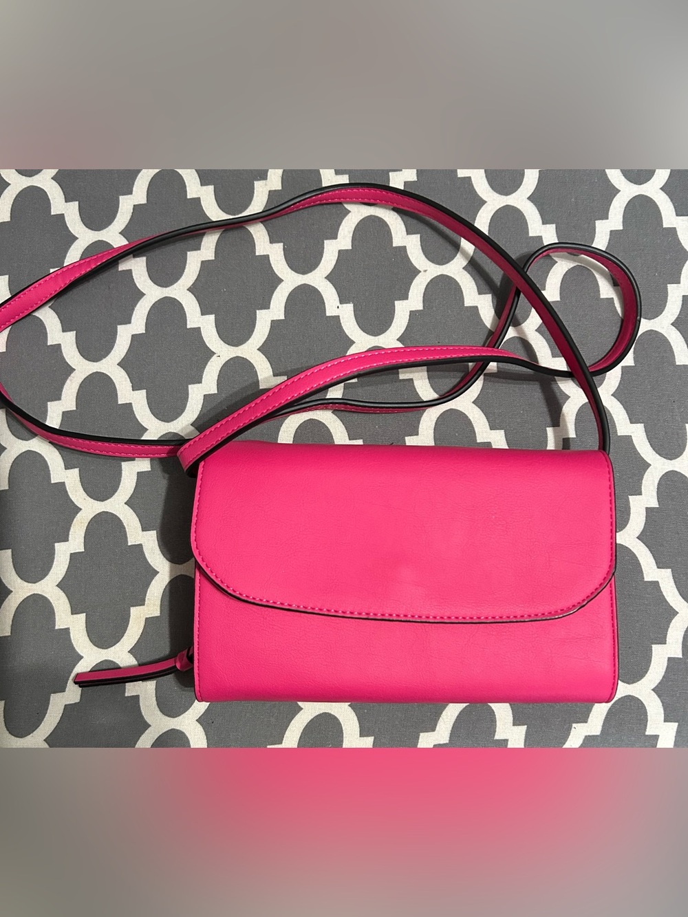 Source Unknown Hot Pink Crossbody Wallet